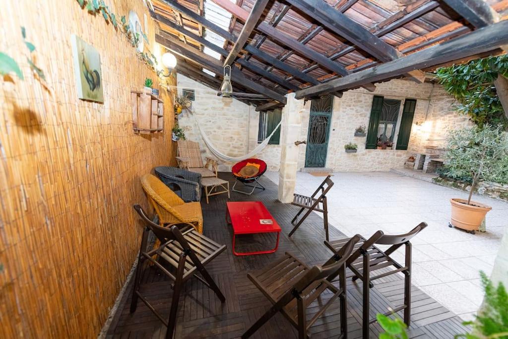 Anna-Maria : Grand Appartement 10 Personnes+Parking Prive -Actif+ Location- Marseille Exterior photo