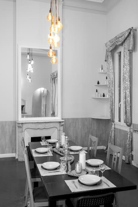Anna-Maria : Grand Appartement 10 Personnes+Parking Prive -Actif+ Location- Marseille Exterior photo